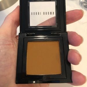 Bobbi Brown camel eyeshadow